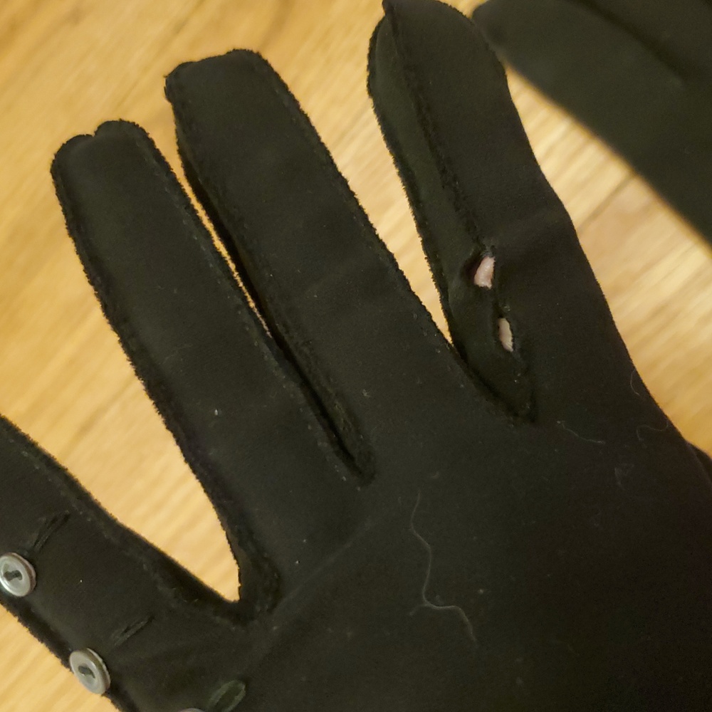 Vintage Duchess Long Black Gloves - Picture 9 of 13